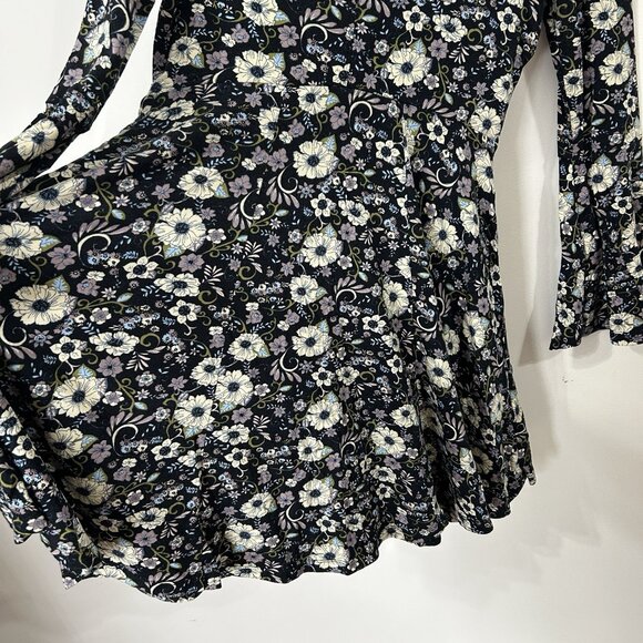 AEO SOFT & SEXY Dress S Floral Knit Navy Fit & Flare Bell LS Keyhole Flowy Cut - Picture 6 of 12